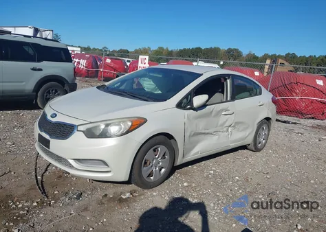 2015 Kia Forte Lx z USA, uszkodzony, nr VIN KNAFK4A60F5407887